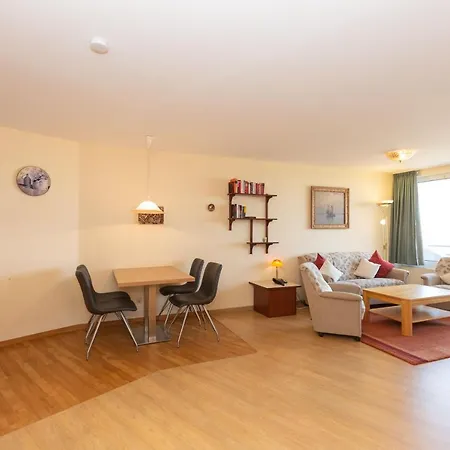 Lord Nelson 703 Apartment